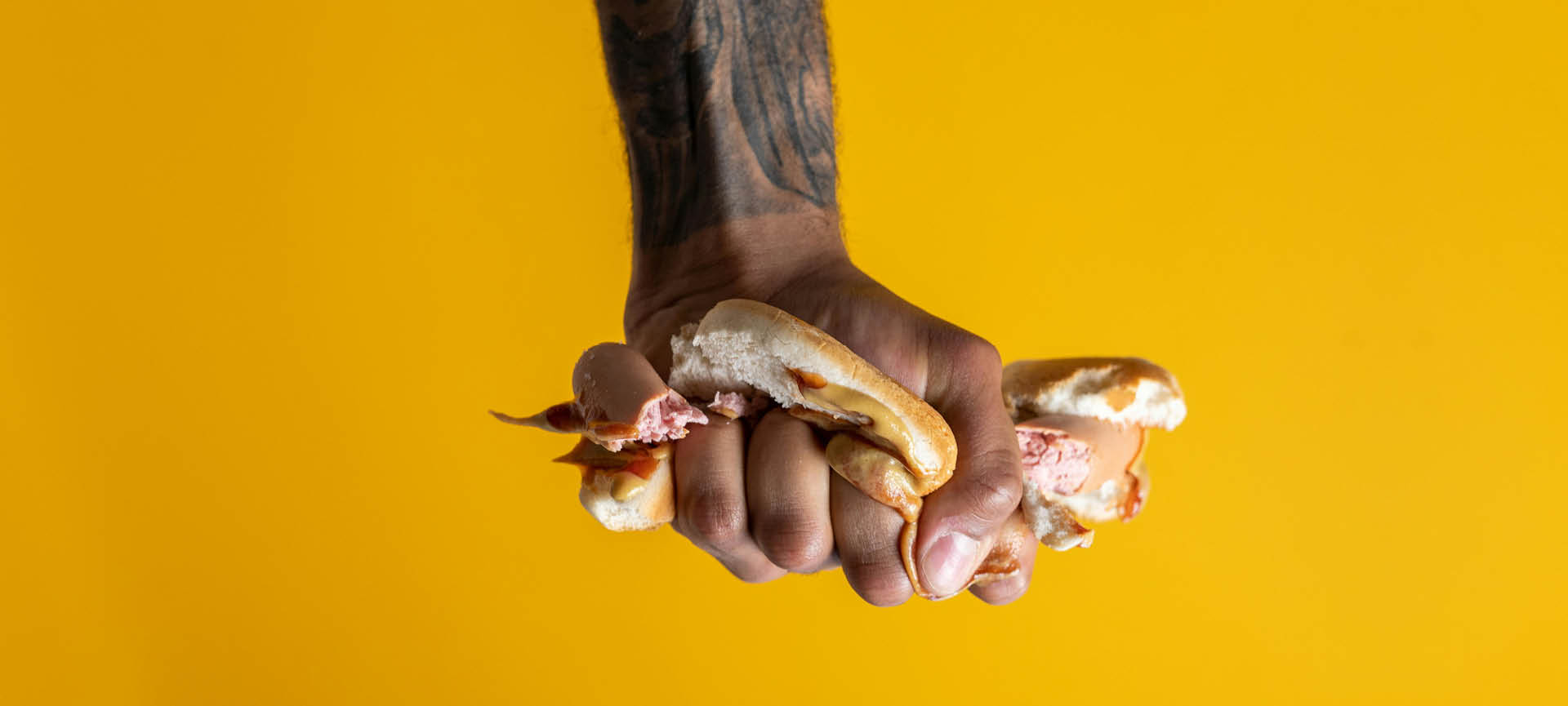 Sai o prazer, entra a culpa: conheça o 'comer transtornado'