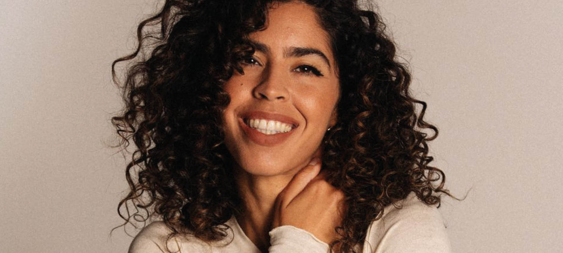 Bela Gil: "Penso muito mais no futuro do mundo do que no meu"